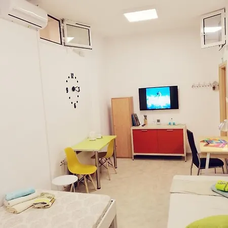 Maridel Underground Apartment